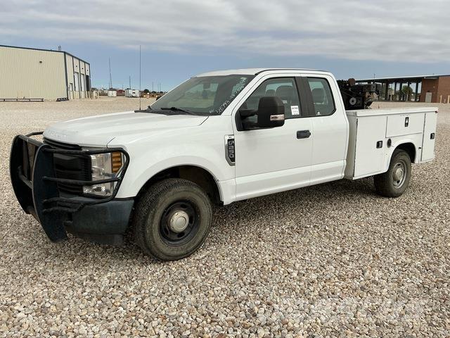 Ford F-250 Pikaplar