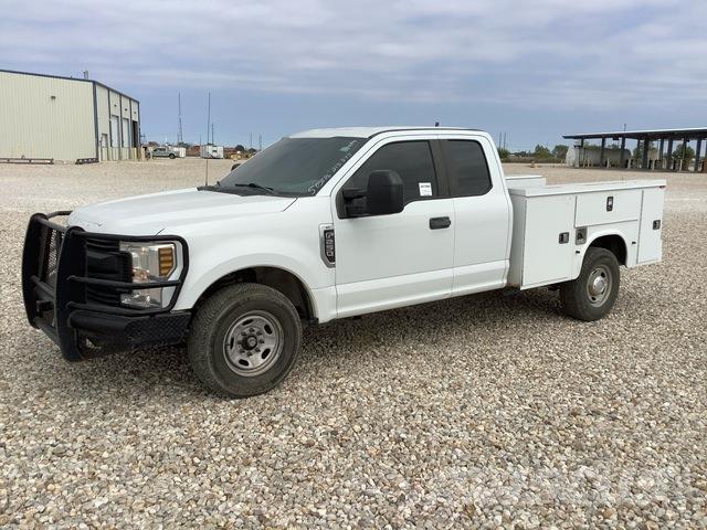 Ford F-250 Pikaplar