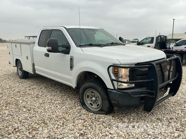Ford F-250 Pikaplar