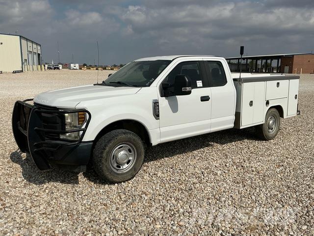 Ford F-250 Pikaplar