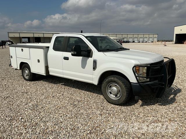Ford F-250 Pikaplar