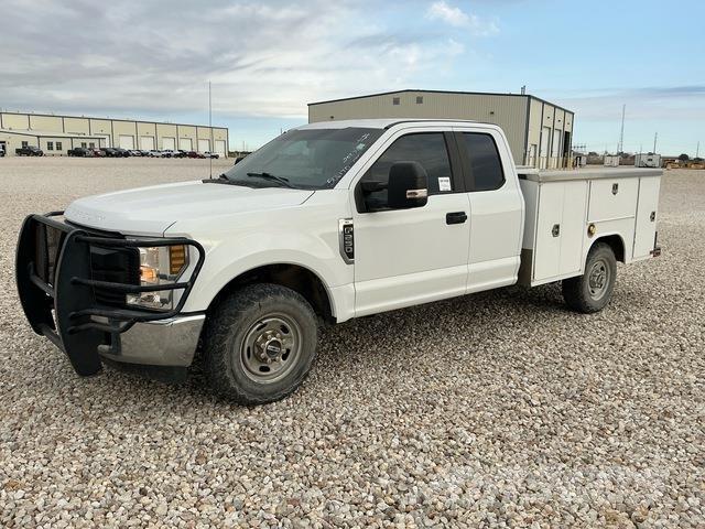 Ford F-250 Pikaplar