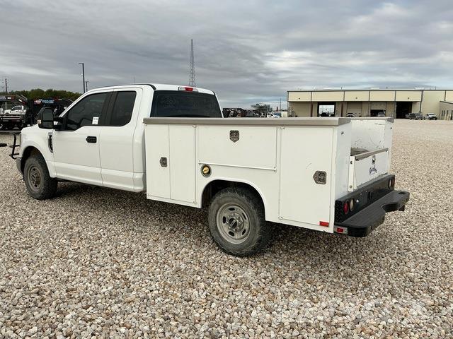 Ford F-250 Pikaplar