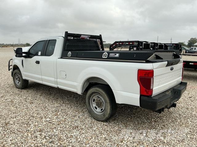 Ford F-250 Pikaplar