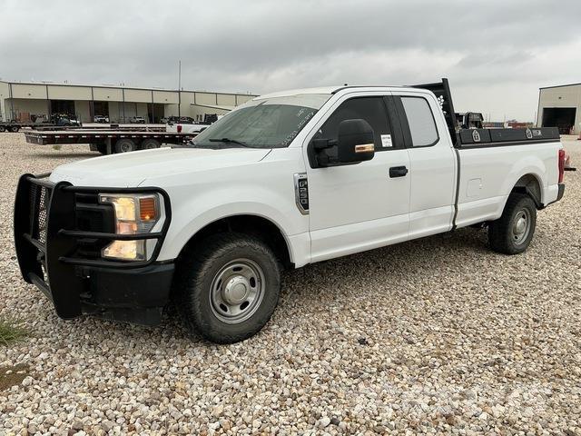 Ford F-250 Pikaplar
