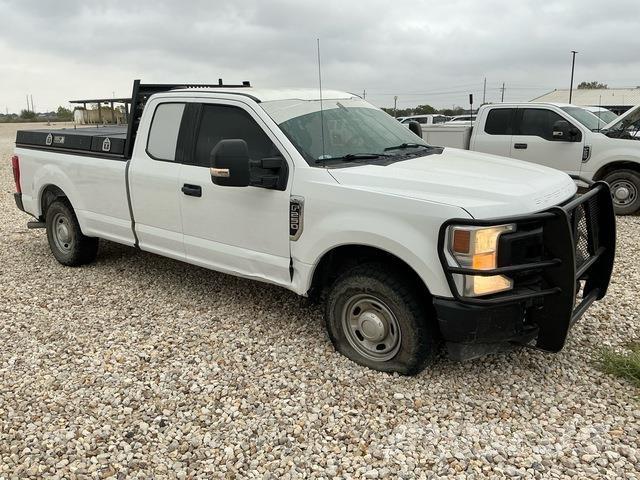 Ford F-250 Pikaplar