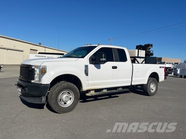 Ford F-250 Pikaplar