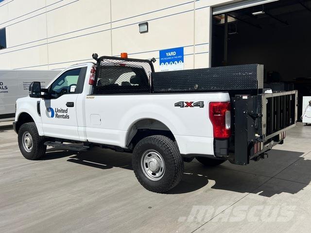 Ford F-250 Pikaplar