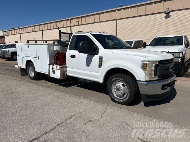 Ford F-350 Pikaplar