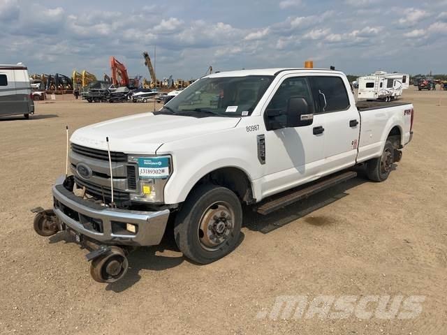 Ford F-350 Pikaplar