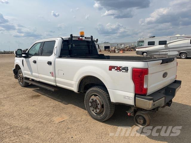 Ford F-350 Pikaplar