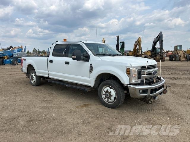 Ford F-350 Pikaplar