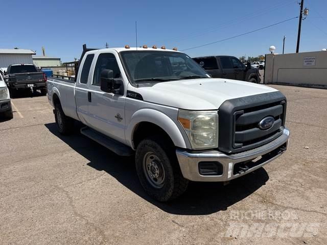 Ford F-350 Diger