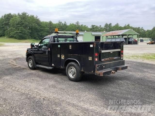 Ford F-350 Pikaplar