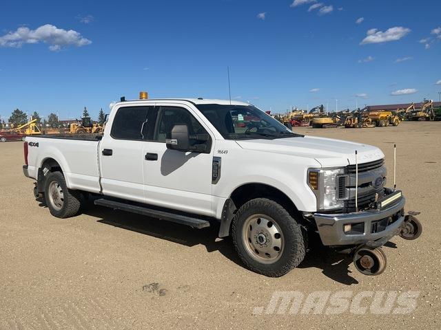 Ford F-350 Pikaplar