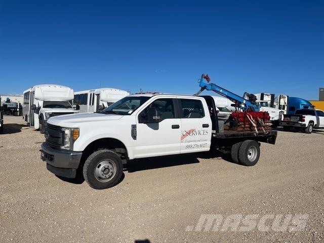 Ford F-350 Gezer sondaj kamyonları