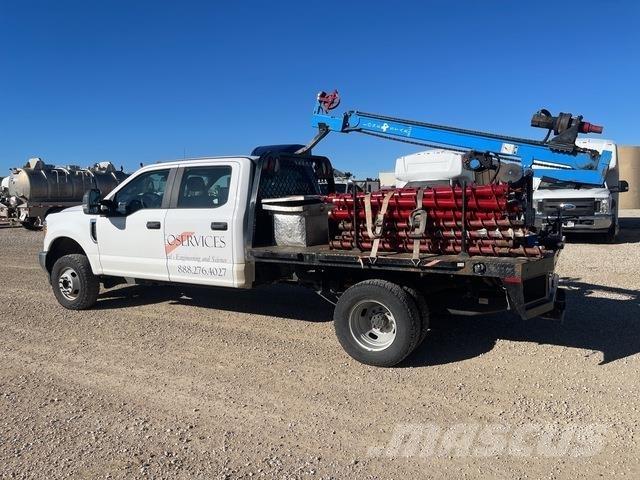 Ford F-350 Gezer sondaj kamyonları