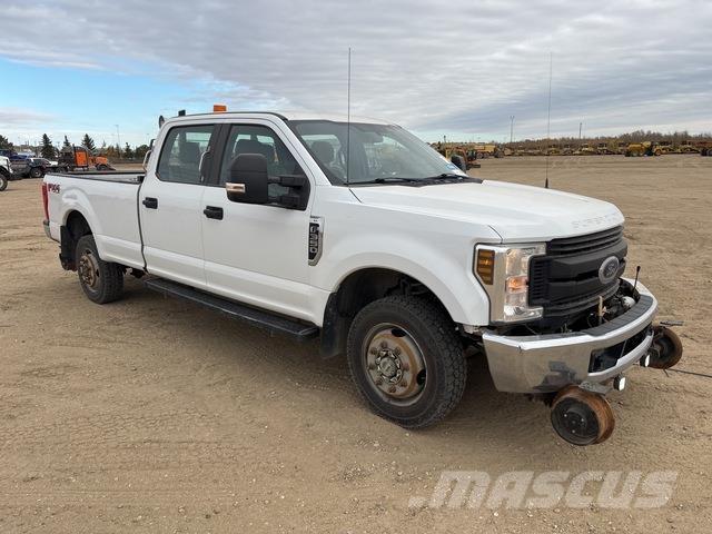 Ford F-350 Pikaplar