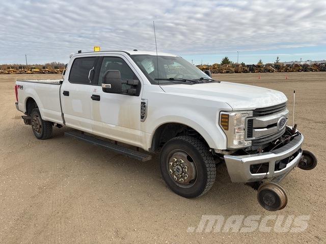 Ford F-350 Pikaplar