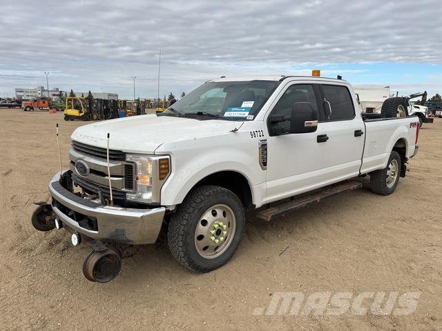 Ford F-350 Pikaplar