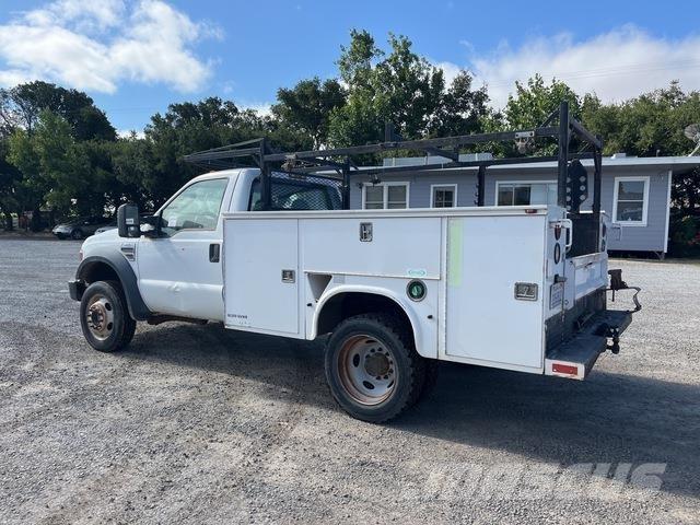 Ford F-450 Pikaplar