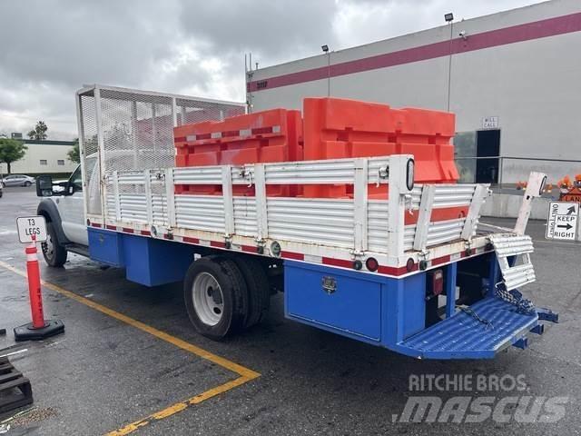 Ford F-450 Flatbed kamyonlar