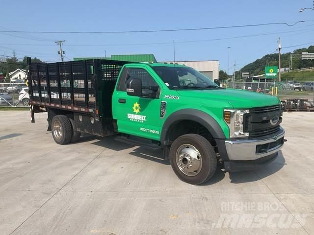 Ford F-450 Flatbed kamyonlar