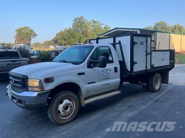 Ford F-450 Diger