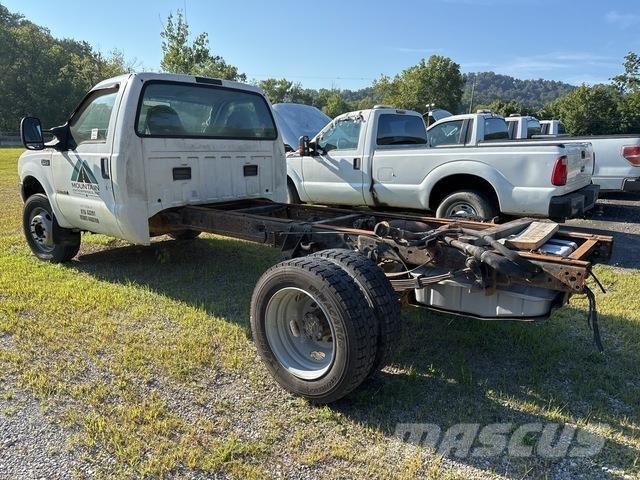 Ford F-450 Kabinler