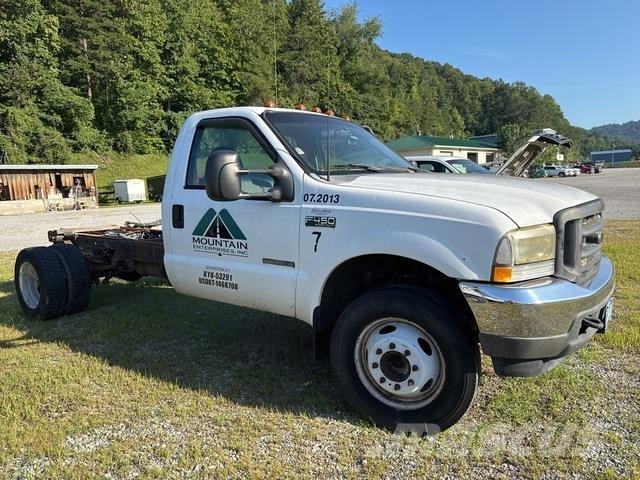 Ford F-450 Kabinler