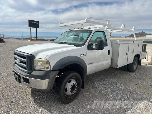 Ford F-450 Pikaplar