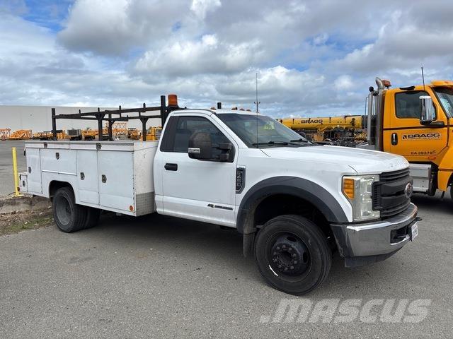 Ford F-450 Pikaplar