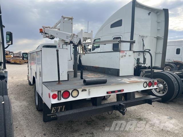 Ford F-450 Araç üstü platformlar