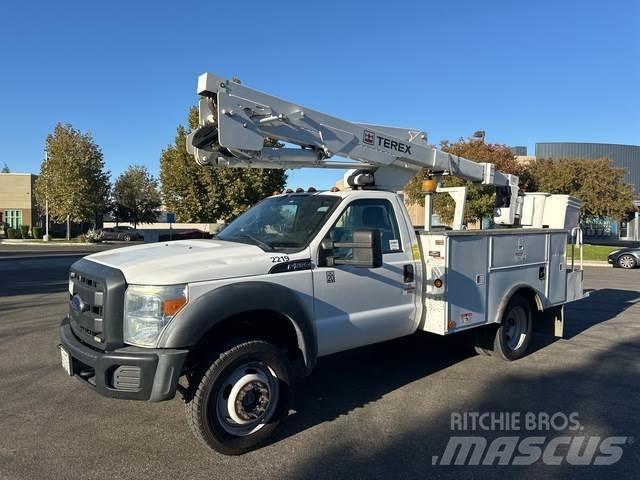 Ford F-550 Araç üstü platformlar