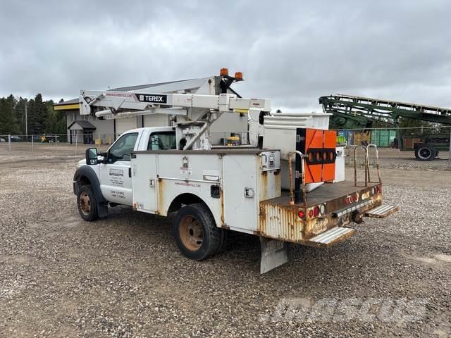 Ford F-550 Araç üstü platformlar