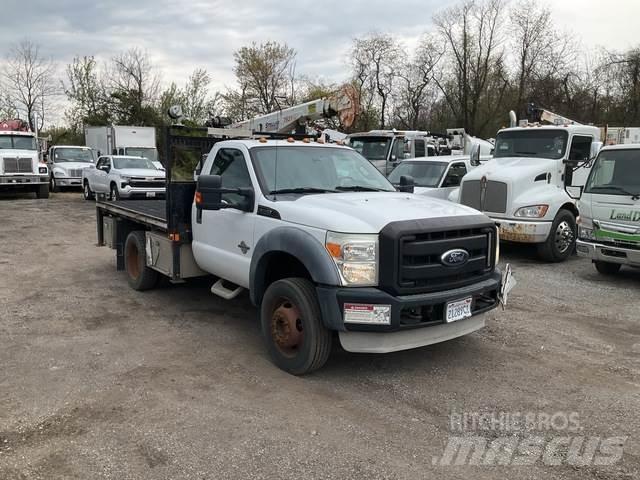 Ford F-550 Flatbed kamyonlar