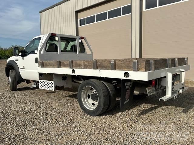Ford F-550 Flatbed kamyonlar