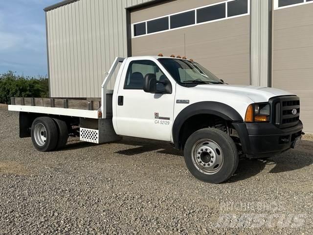 Ford F-550 Flatbed kamyonlar