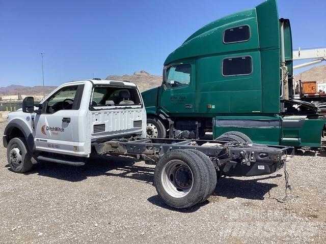 Ford F-550 Kabinler
