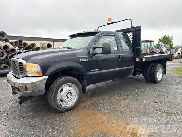 Ford F-550 Flatbed kamyonlar