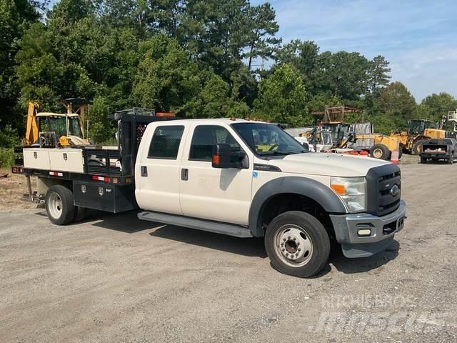 Ford F-550 Flatbed kamyonlar