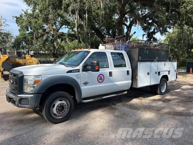 Ford F-550 Pikaplar