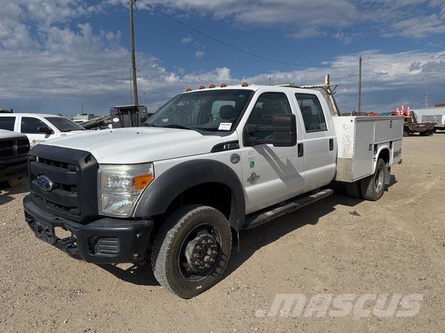Ford F-550 Pikaplar