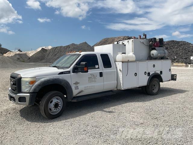 Ford F-550 Tankerli kamyonlar