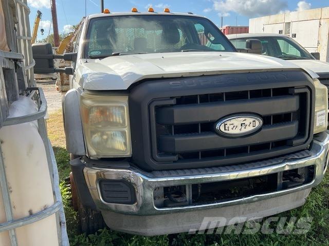 Ford F-550 Flatbed kamyonlar