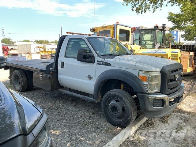 Ford F-550 Flatbed kamyonlar