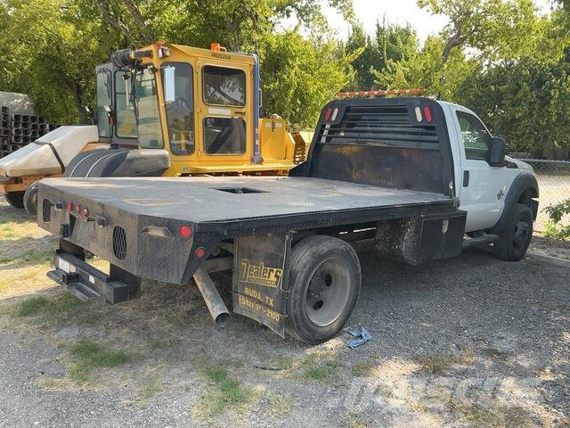 Ford F-550 Flatbed kamyonlar