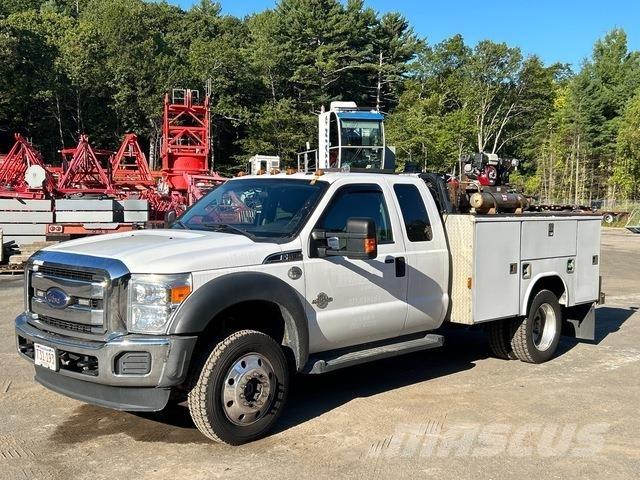 Ford F-550 Pikaplar
