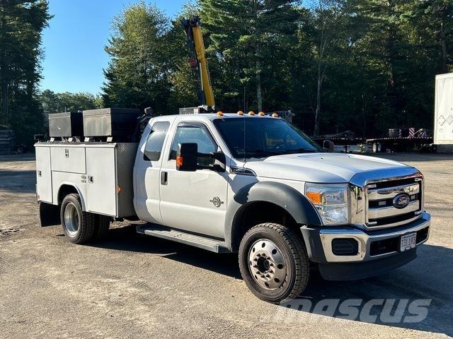 Ford F-550 Pikaplar