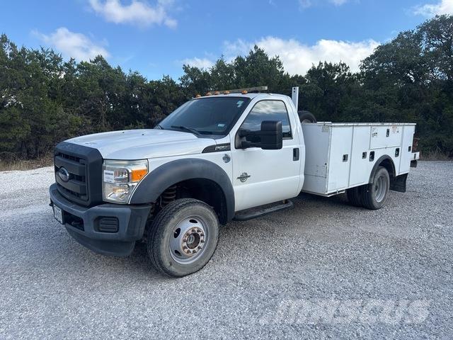 Ford F-550 Pikaplar